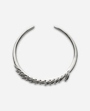 Load image into Gallery viewer, Fringe Bangle