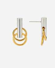 Load image into Gallery viewer, Fringe Studs