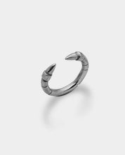 Load image into Gallery viewer, Claw Ring