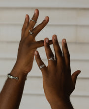 Load image into Gallery viewer, Roma Band