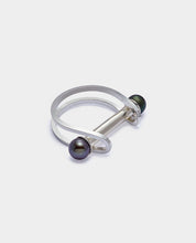 Load image into Gallery viewer, Pearl Bar Ring